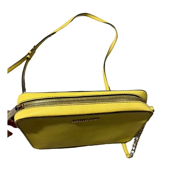 Michael kors yellow crossbody purse - Picture 4 of 6